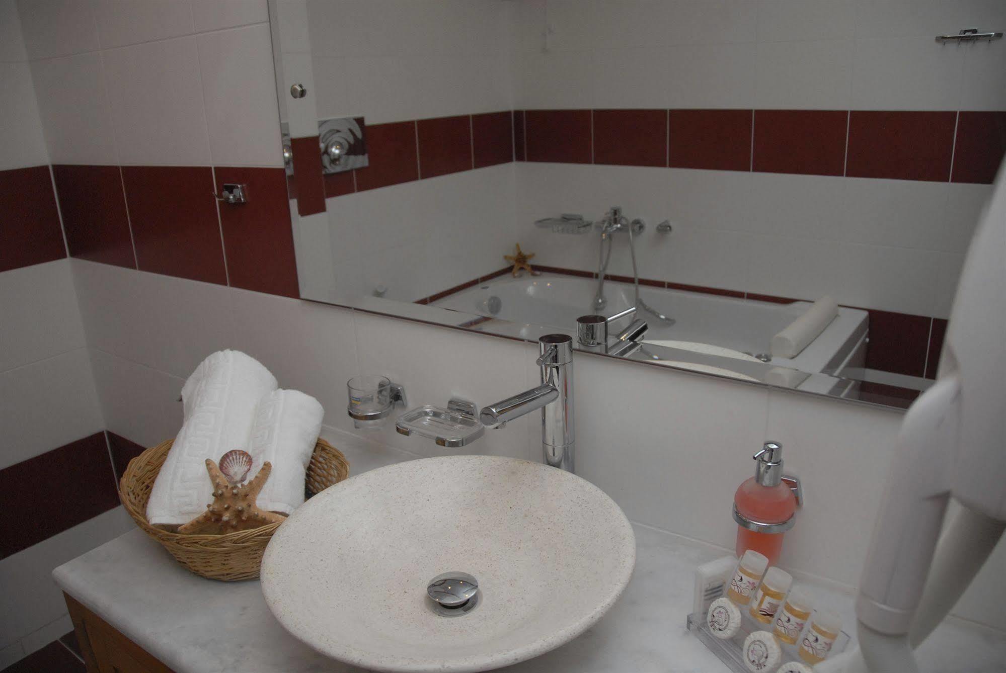 Ionian Princess Suites Hotel Acharavi  Esterno foto