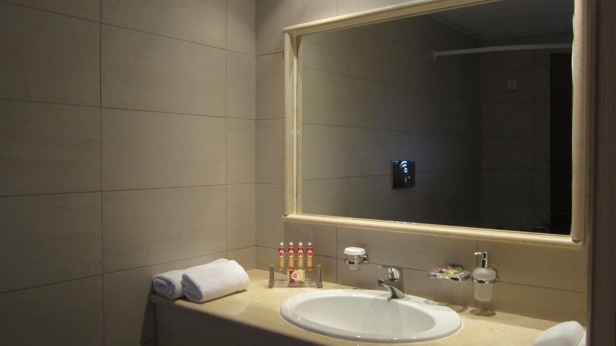 Ionian Princess Suites Hotel Acharavi  Esterno foto
