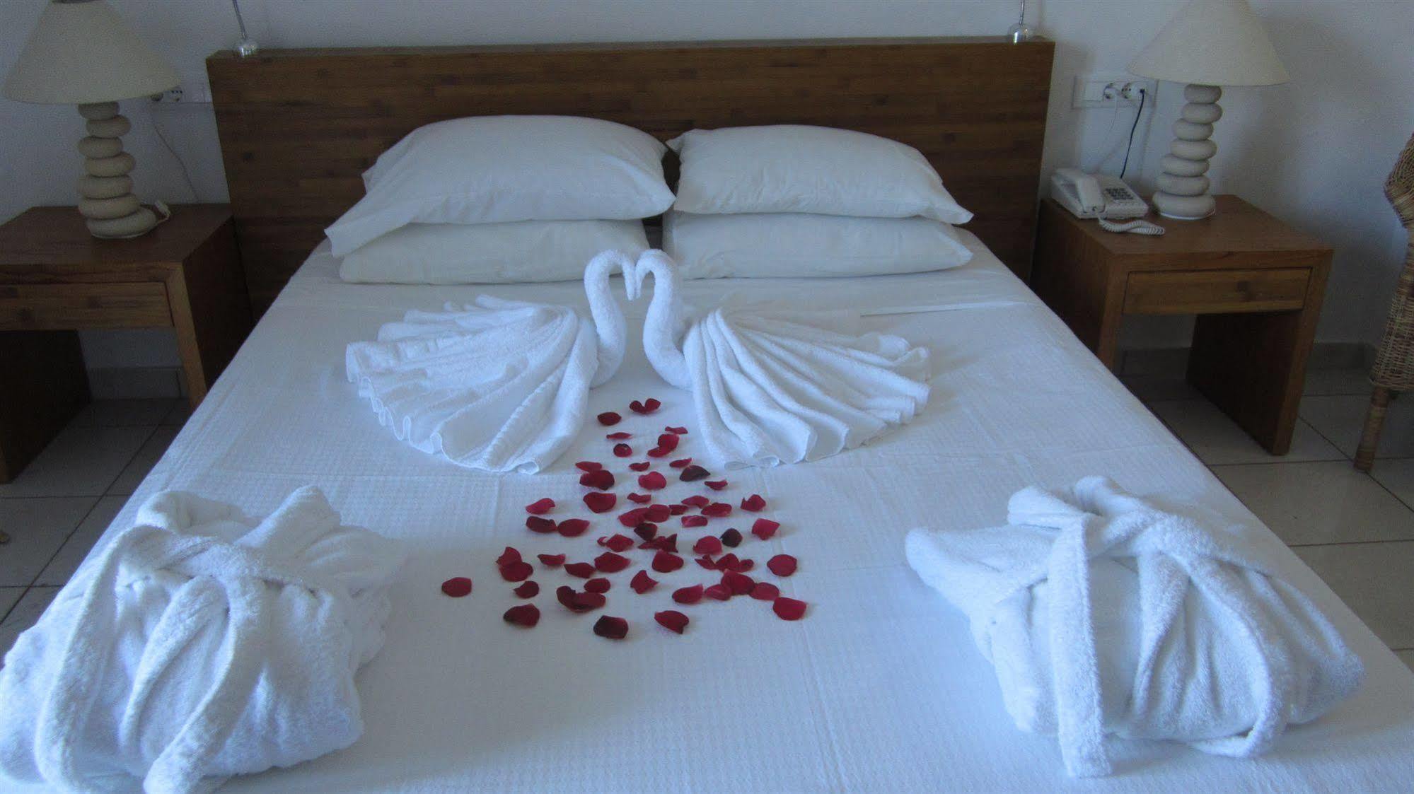 Ionian Princess Suites Hotel Acharavi  Esterno foto